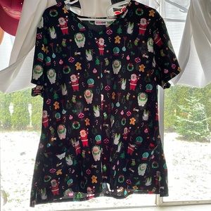 Women’s scrub top
